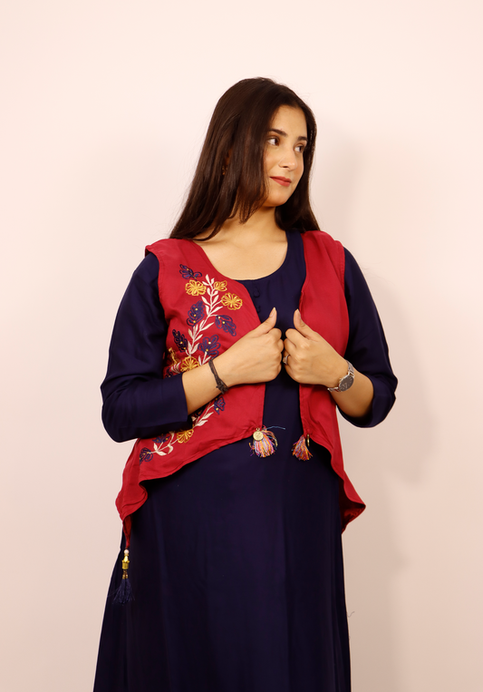 MAGENTA MASKIN JACKET WITH A BLEND OF HAND EMBROIDERY AND SEQUENCE AND TUSSLES WORK