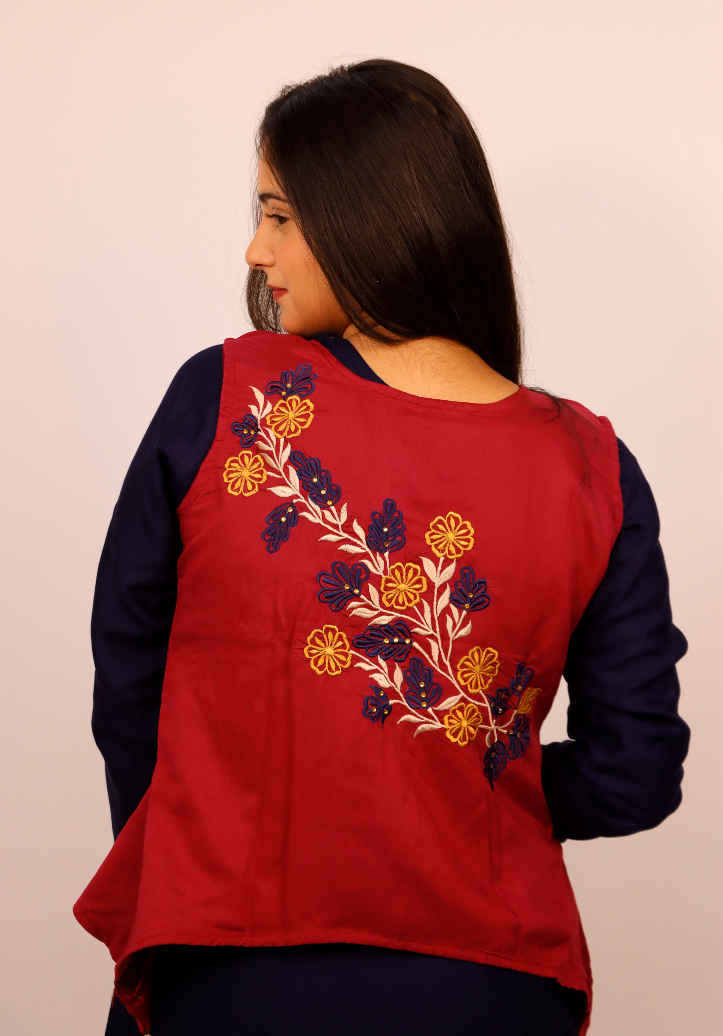 MAGENTA MASKIN JACKET WITH A BLEND OF HAND EMBROIDERY AND SEQUENCE AND TUSSLES WORK