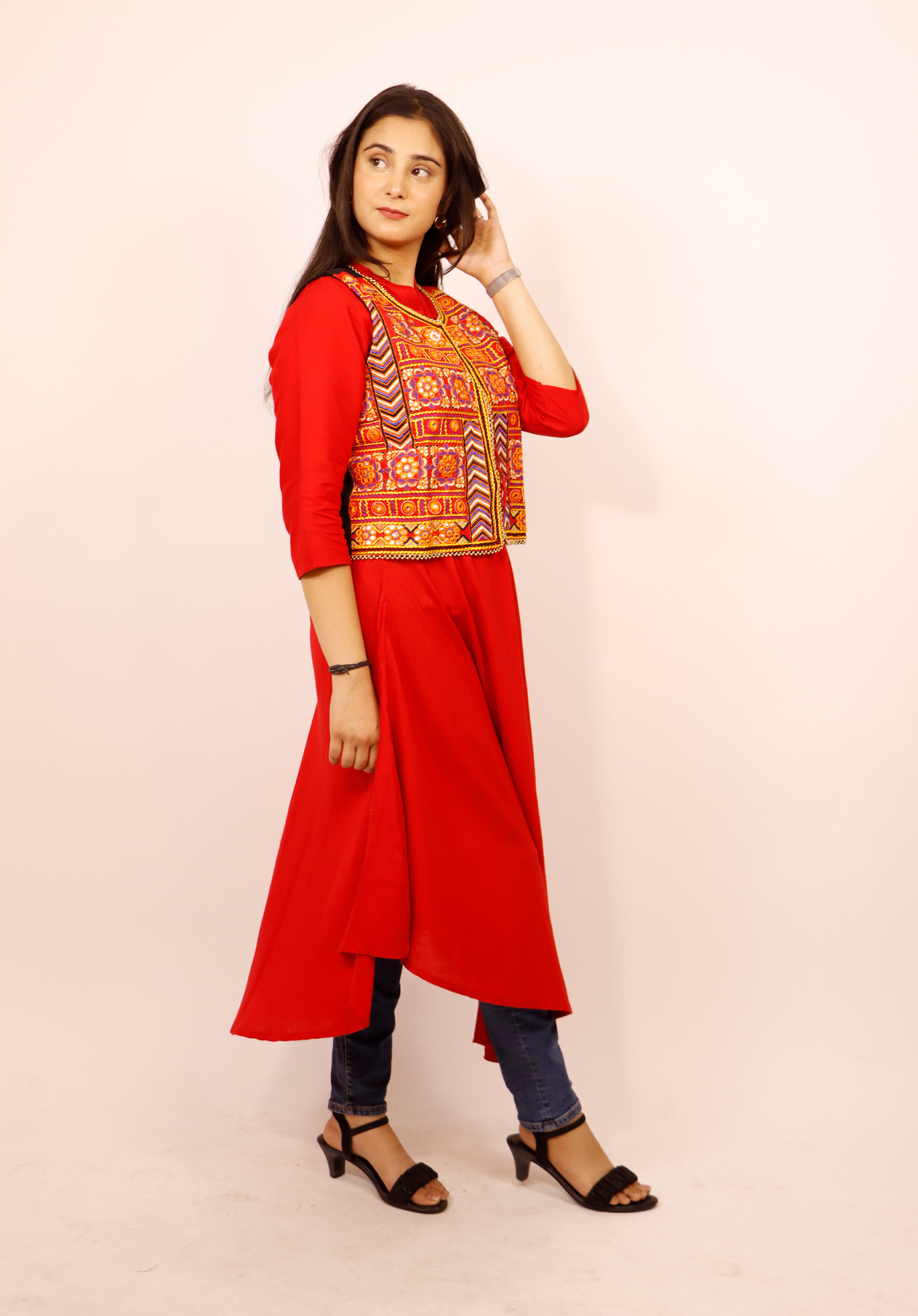 RAYON KURTI IN ANARKALI PATTERN WITH HEAVY JACKET WITH DORI