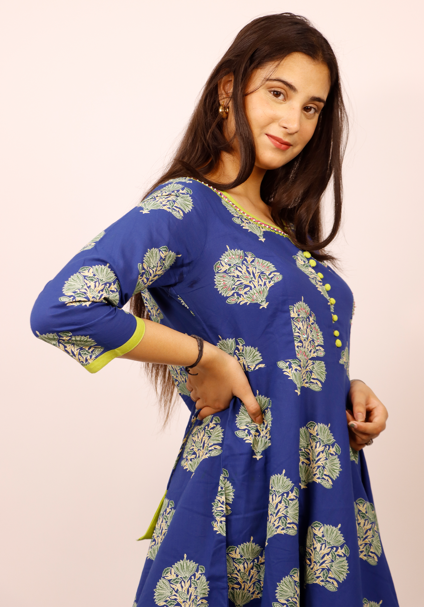 FLOWER PRINT COTTON KURTI WITH ELASTIC PLAZO